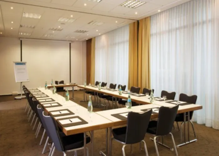 Nh Collection Hotell 4*